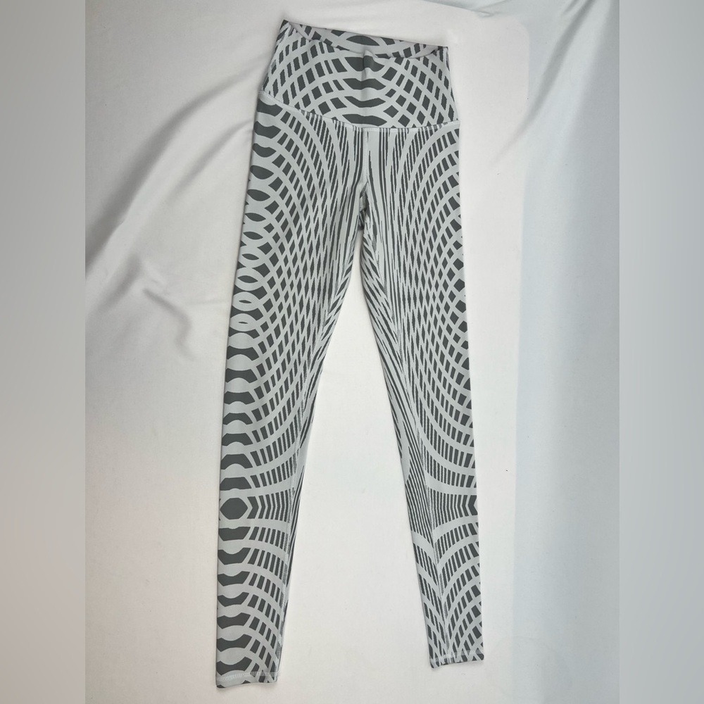 Alo Yoga High Waist Airbrush Leggings Grey White Optical Illusion Geometric 28in
